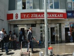 Banka şubesine molotoflu saldırı 